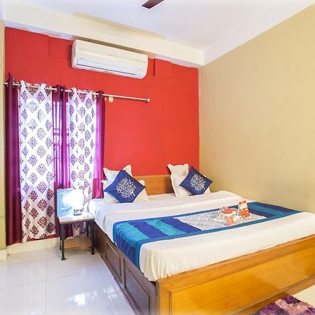 Breeze Hotel Siliguri Buitenkant foto