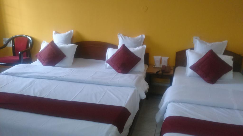 Breeze Hotel Siliguri Kamer foto