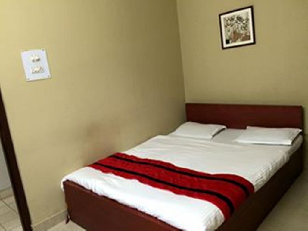 Breeze Hotel Siliguri Buitenkant foto