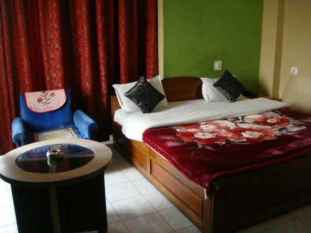Breeze Hotel Siliguri Kamer foto