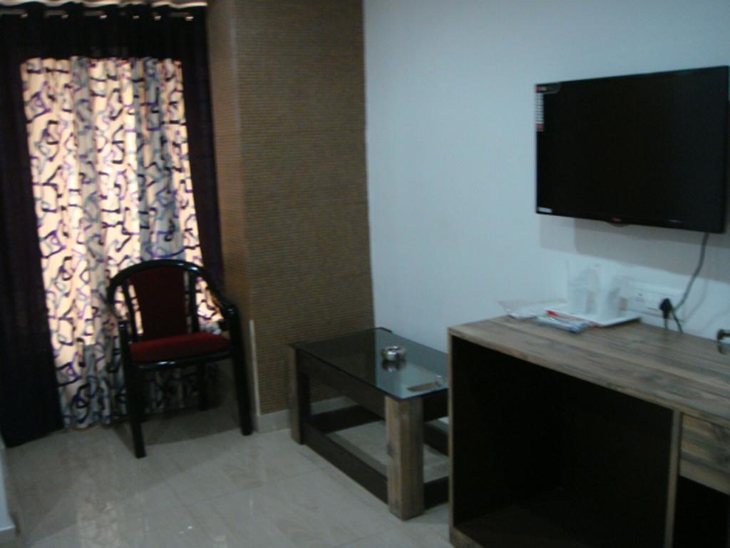 Breeze Hotel Siliguri Kamer foto