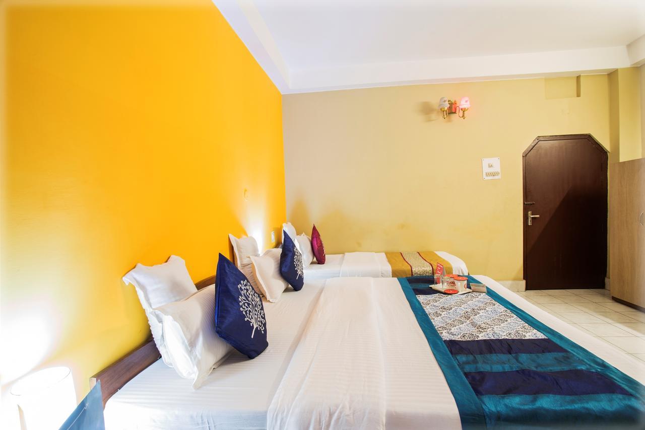 Breeze Hotel Siliguri Buitenkant foto