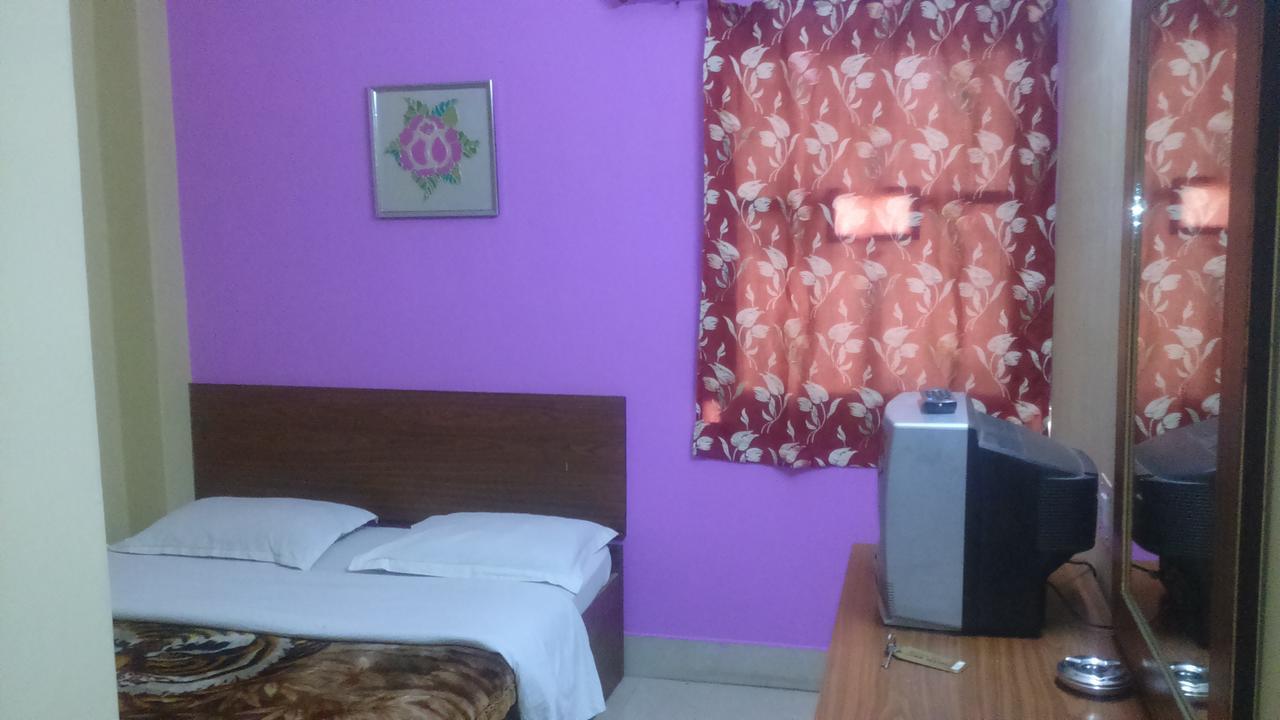 Breeze Hotel Siliguri Buitenkant foto
