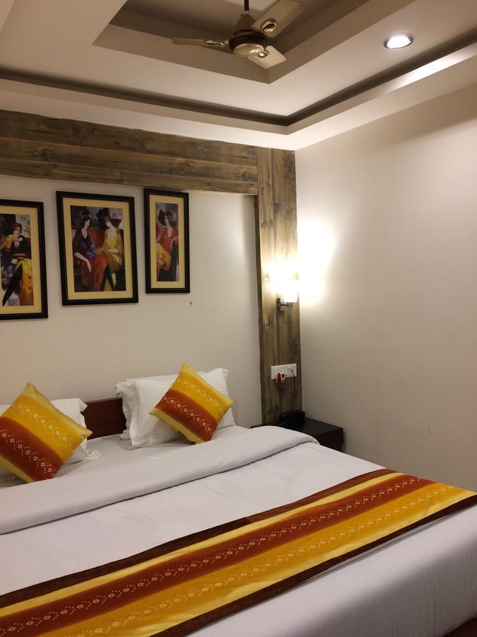 Breeze Hotel Siliguri Buitenkant foto