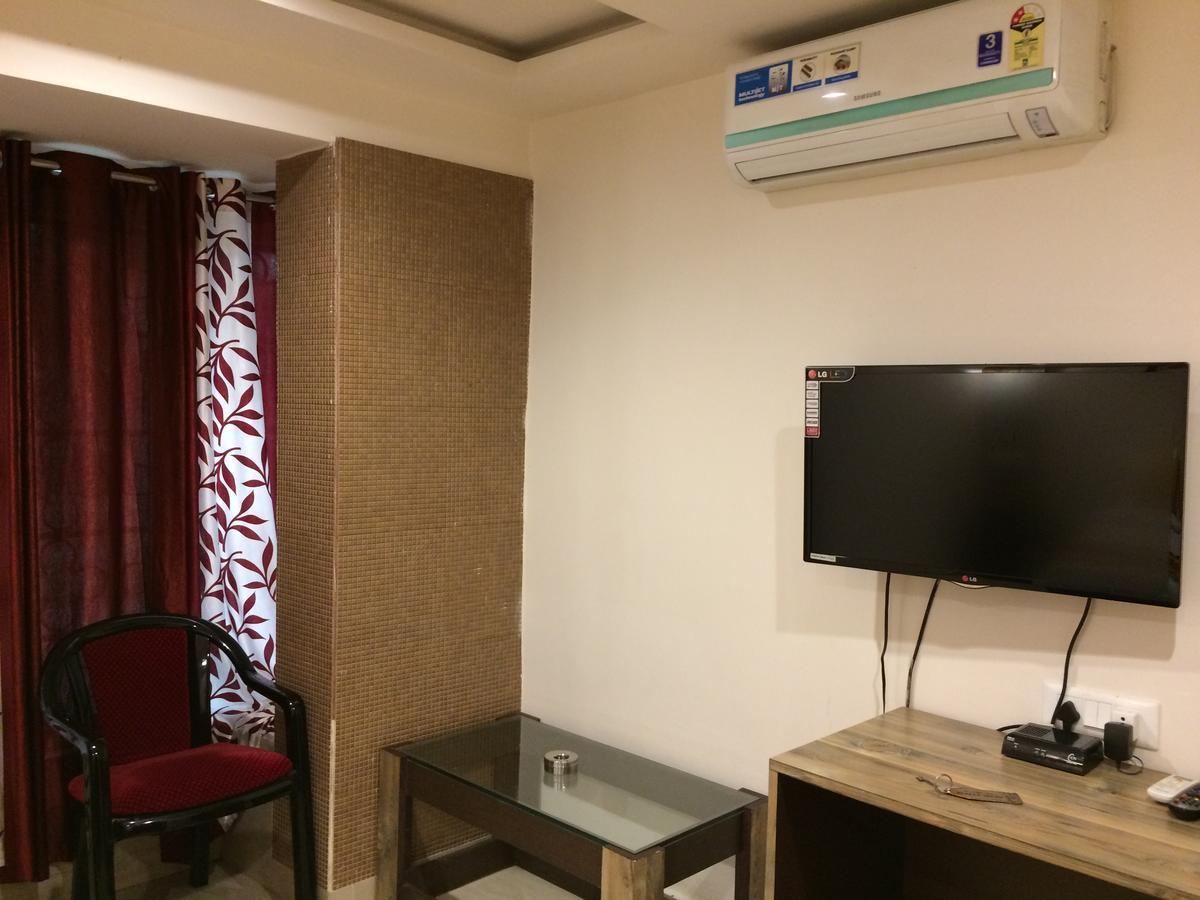 Breeze Hotel Siliguri Buitenkant foto